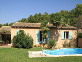 Holiday Home in Noves with Swimming Pool